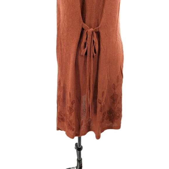 Monoreno Women Rust Brown Floral Embroidered Sweater Size Large - Picture 8 of 14